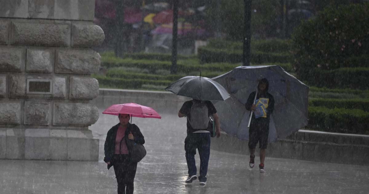 México enfrenta un fin de semana de contrastes climáticos: alerta por tornados en el norte, nieve en el noroeste y temperaturas de 40 °C en el sur.